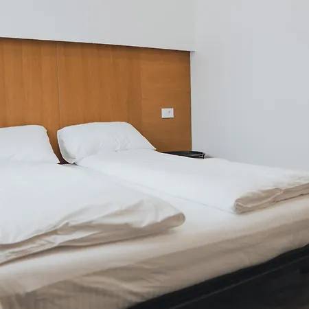 Mahagoni Apartamento *