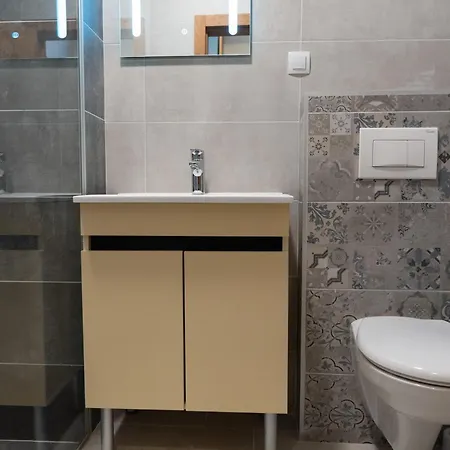 Mahagoni Apartamento *
